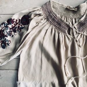 Nine West VAC Peasant Top w Floral Embroidery - L